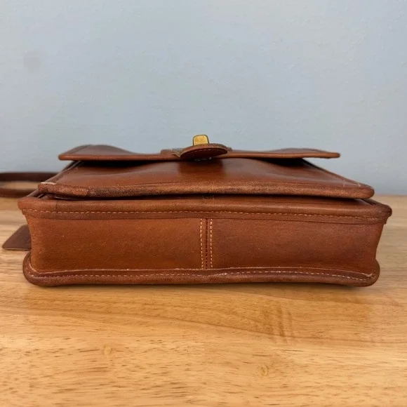 VTG Coach 9140 Station Bag British Tan Leather Crossbody Handle Strap USA Made - Picture 6 of 8